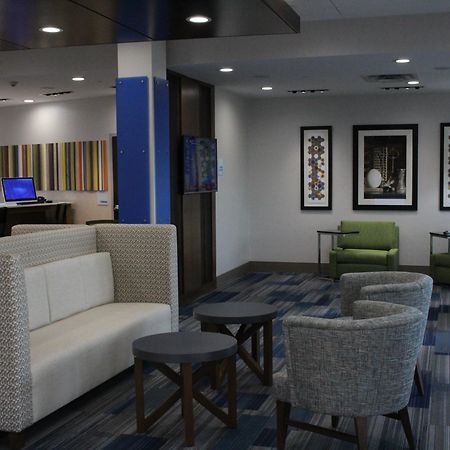 Holiday Inn Express & Suites - Milledgeville, An Ihg Hotel Экстерьер фото