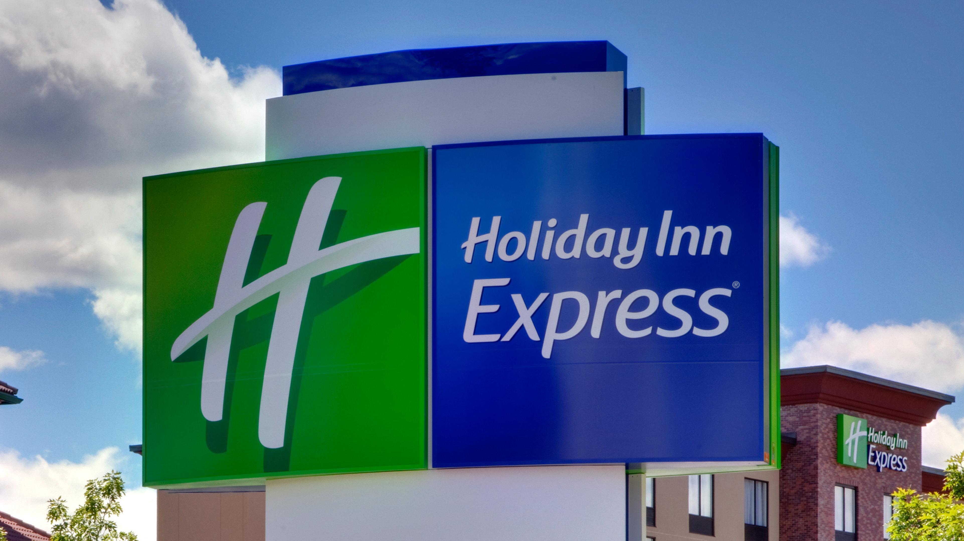 Holiday Inn Express & Suites - Milledgeville, An Ihg Hotel Экстерьер фото