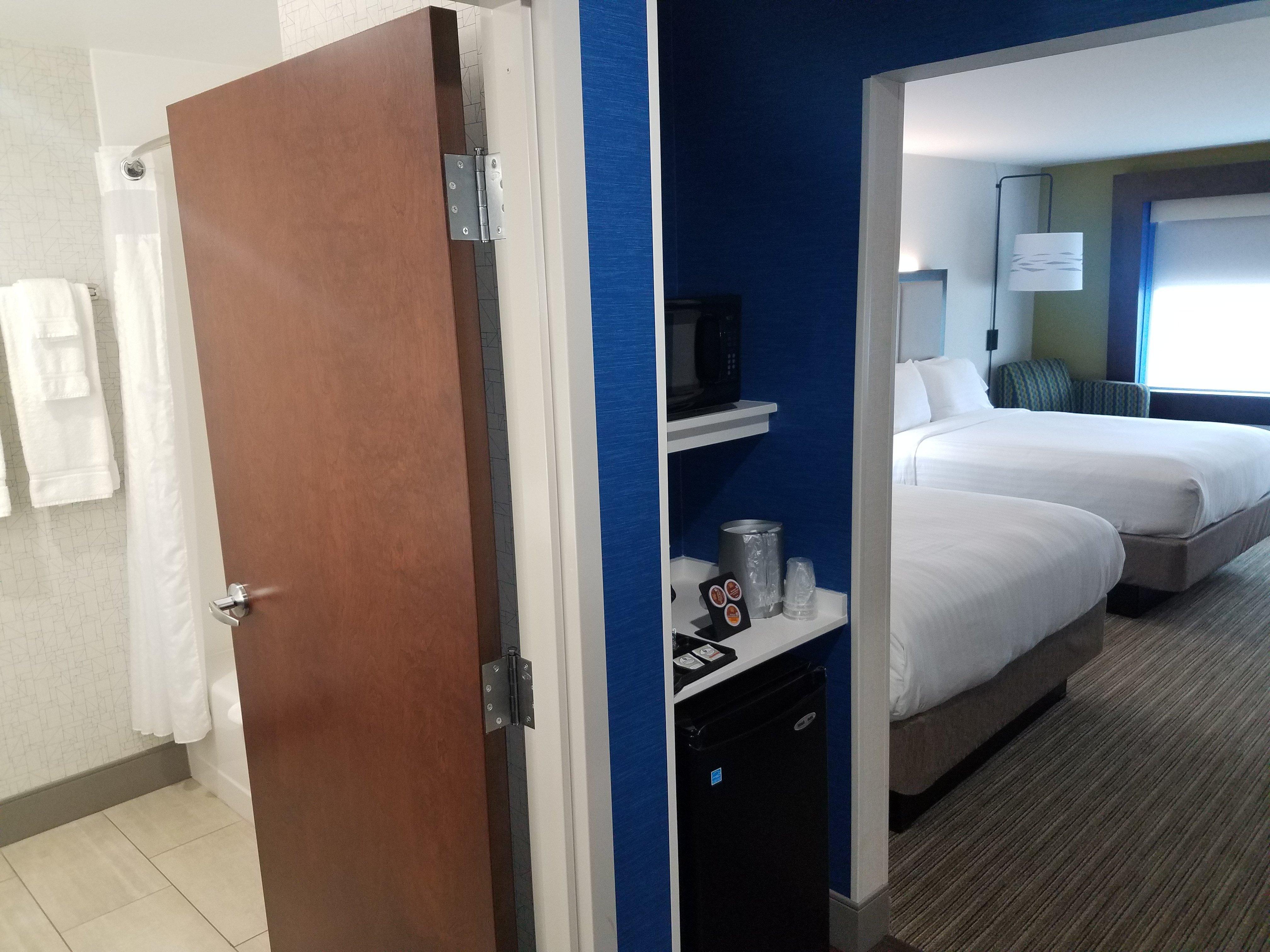 Holiday Inn Express & Suites - Milledgeville, An Ihg Hotel Экстерьер фото